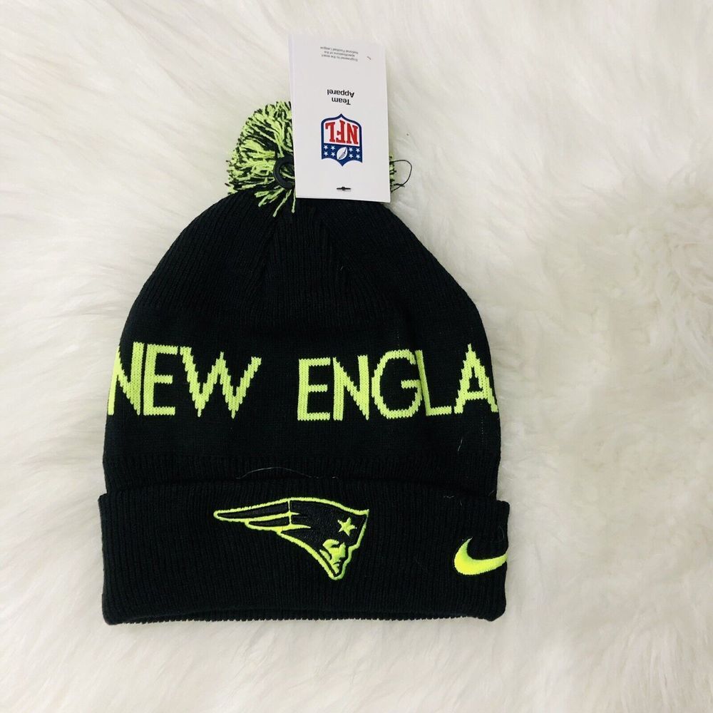 Nike New England Patriots NFL Beanie Hat Black Neon Green Pom Cuffed Knit Cap‎